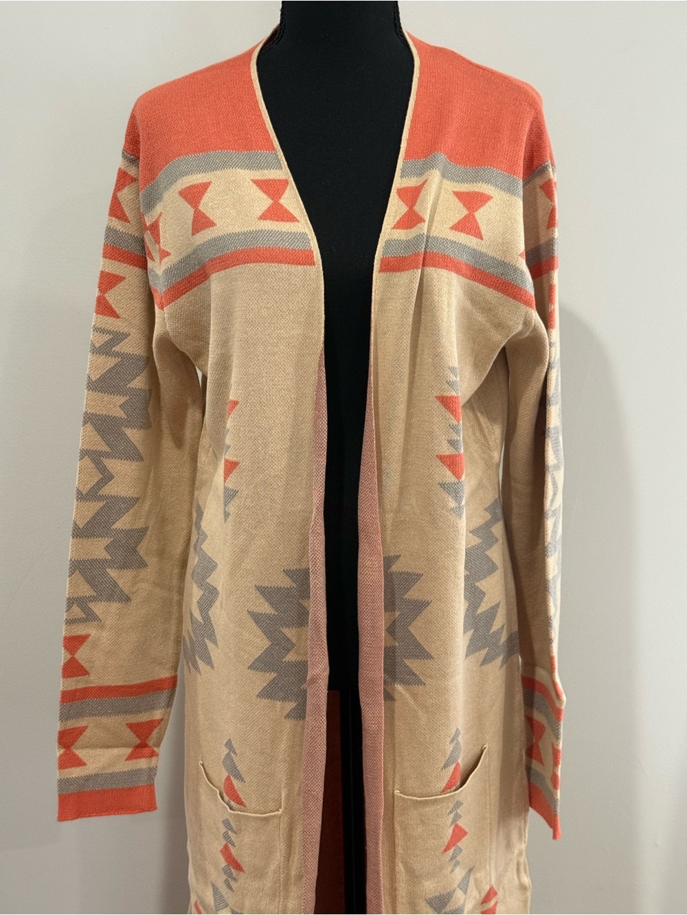New Like Love XL Long Open-Front Aztec Cardigan Sweater in Beige and Coral 817 - Picture 2 of 9